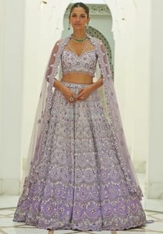 Lilac Ombre Bridal Lehenga Set Nitika Gujral - Fabilicious Fashion Lavender Lengha, Lilac Lehenga, Modern Lehenga, Light Purple Wedding, Sangeet Lehenga, Dream Partner, Purple Lehenga, Sweetheart Bridal, Lehenga Bridal