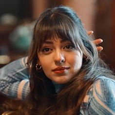 Coke Bottle Bangs, Bottleneck Bangs Medium Hair, Full Bangs Long Hair, Shag Haircut With Bangs, Full Fringe Hairstyles, Indian Hair Cuts, Long Layers With Bangs, 70s Hair, Bangs For Round Face