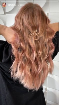 Pink Dark Blonde Hair, Ginger Hair With Rose Gold Highlights, Peach Pink Balayage, Honey Blonde Pink Hair, Rose Gold On Blonde Hair, Strawberry Blonde Pink Hair, Rose Gold Balayage Blonde, Peach Highlights Hair