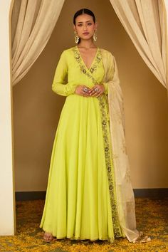 Angrakha Anarkali Suits, Anarkali With Border, Types Of Anarkali Patterns, Angrakha Pattern Kurtis, Green Suit Designs Indian Style, New Suits Designs For Women 2020, V Neck Anarkali Dress, Angrakha Style Kurti Anarkali Suits, Angarkha Anarkali Indian Fashion