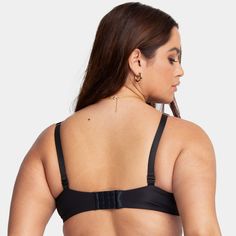 Elevate your everyday comfort with the Smart & Sexy Women's Perfect Push-Up Bra. Designed to blend supreme softness with effective support, this bra is a must-have for those who value both comfort and style.

- Size: 36B
- Color: Black Hue
- Material: Silky Micro
- Gender: Female
- Features: Super-soft push-up padding, underwire support, plunge bra neckline

Ideal for wearing under low-cut tops, this bra not only enhances your cleavage but also ensures a flawless, sculpted look with its comforta Female Features, Low Cut Top, Push Up Pads, Neckline Designs, Plunge Neckline, Plus Size Bra, Plunge Bra, Womens Bras, Lingerie Collection