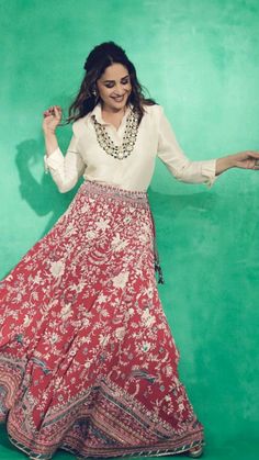 Elegant Skirt Outfits, डिजाइनर कपड़े, Lehenga Skirt, Indian Dresses Traditional