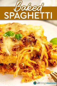 A slice of cheesy baked spaghetti casserole with layers of noodles, meat sauce, and melted cheese garnished with fresh basil. Easy Baked Spaghetti Recipe, Cheesy Baked Spaghetti, Easy Baked Spaghetti, Baked Spaghetti Casserole, Baked Spaghetti Recipe, Easy Pasta Dinner, Spaghetti Casserole, Cheesy Casserole, Making Pasta