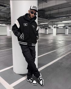 Panda Dunks Cargo Outfit, Pandas Outfits Men, Black And White Jordans Outfit Men, Fits With Panda Dunks Men, Nike Pandas Outfits Men, How To Style Panda Dunks Men, Nike Dunk Low Outfit Men Streetwear