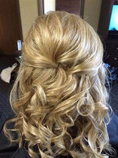 Inspo Hairstyles, Diy Prom, Wedding Hairstyles For Medium Hair, Bridal Hairdo, Wedding Hairstyles Bride