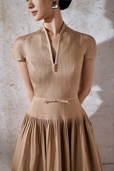 Classy Midi Dress, Long Pleated Dress, Dorothy Dandridge, Summer Midi Dress, Mode Chanel, Mean Blvd, فستان سهرة, Mode Casual, Vestidos Vintage