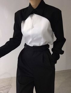 Black Outfit Ideas, Detail Couture, Woman Suit Fashion, Looks Chic, Guest Outfit, Suit Fashion, Looks Style, Mode Inspiration, Tandem