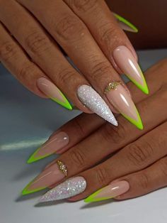 Almond Nails Designs Summer Green, Almond Nails Neon Green, Yellow Pointy Nails, Stiletto Neon Nails, Green Stiletto Nails Designs, Classy Stiletto Nails, Spring Nails Stiletto, Stiletto Nails Designs Summer, Nail Designs Stiletto