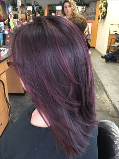 Plum Hair Streaks, Asian Colorful Hair, Red Purple Highlights On Dark Hair, Purple Ends On Black Hair, Purple Highlights Brown Hair Straight, Purple Layered Hair, Plum Highlights, Violet Highlights