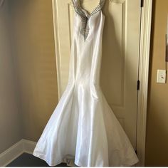 White Pageant Dress. Great Condition, Just Need Something New. Tag Says Size 4, But Fits Like A Size 2- Bought From Poshmark White Pageant Dress, White Pageant Dresses, Pageant Dress, 2 Colours, Something New, Color White, Size 2, Prom Dresses, Size 4