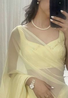 Farewell Sarees, Power And Control, Trendy Outfits Indian, Simple Saree Designs, Fashionable Saree Blouse Designs, Fancy Sarees Party Wear, Traditional Indian Dress, Casual Indian Fashion, Desi Fashion Casual