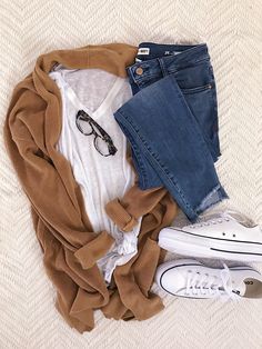 Blue Jean Outfits, Platform Converse, Jeans Outfits, Outfits With Converse, Fall Fashion Outfits, Mom Outfits, Fall Wardrobe