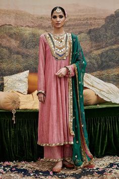 Tissue Kurta, Kurta Sets For Women Online, Kurta Sets For Women, Straight Suit, Heavy Dresses, Long Kurta, Set Saree, Pink Mirror, Pants Green