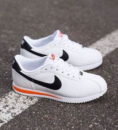 Nike Cortez Mens, Hoka Women, Nike Cortez Shoes, Nike Cortez Leather, Cortez Shoes, Orange Sneakers, Basket Style, Nike Free Run, Nike Cortez