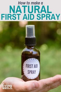 Your kiddos will love this natural first aid spray. One of the advantages is that you don’t have to touch a child’s scrape or boo to apply it – the spray makes application painless. Pain Relief Spray, Essential Oils For Headaches, Essential Oils Guide, Essential Oils Gifts, Homemade Products, Diy Sprays, Homemade Cleaning Products, Natural Diy, Oil Uses