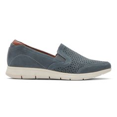 Cloud-like comfort starts with the Lidia. This easy-on/easy-off shoe has a sporty, cushioned sole that’s specially crafted to feel lightweight, through busy or laidback days alike. Made with responsible materials, the molded footbed cradles you with support – and it’s breathable too. Cobb Hill Shoes, Women's Slip Ons, Casual Shoe, Office Casual, Sporty Look, High Tech, Slip On Shoes, Casual Shoes, Heel Height