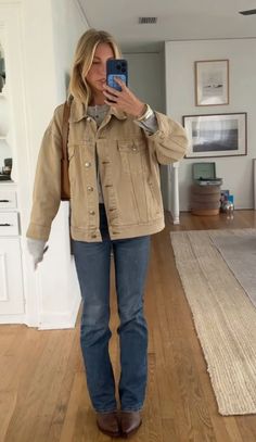 Outfits For The Zoo Winter, Chic Farm Outfits, Cold Cowboy Boots Outfit, Jean Chore Jacket Outfit, Cute Farming Outfits, Cute Southern Outfits Country Style, Cowgirl Boot Winter Outfit, Woodsy Outfits Women, Holiday Outfits Jeans