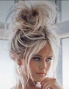 Blonde Hair And Blue Eyes, Glamorous Hair, Hair Affair, Bun Hairstyles For Long Hair, Hairdo For Long Hair, Short Hairstyle, Hair Transformation, Great Hair, Big Hair