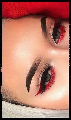 Make Up With Red Eyeliner, Red Liner Eye Makeup, Cute Cowgirl Makeup, Red Liner Looks, Prom Makeup For Blue Eyes Red Dress, Red Eyeliner Ideas, Makeup With Red Eyeliner, Red Makeup Looks Aesthetic