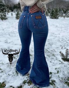 Wrangler Retro Bell Bottom Original Women's Jeans 11MPFGA Casual Country Outfits, Southern Outfits, Country Style Outfits, Western Wear Outfits, Cute Country Outfits, Looks Country, Western Style Outfits, Country Girls Outfits, Western Outfits Women