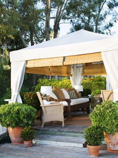 Beach Getaway Outdoor Room Decor, Gazebo Tent, Edging Ideas, Lawn Edging, Casa Patio, Outdoor Tent, Outdoor Retreat, Outdoor Inspirations, Metal Homes