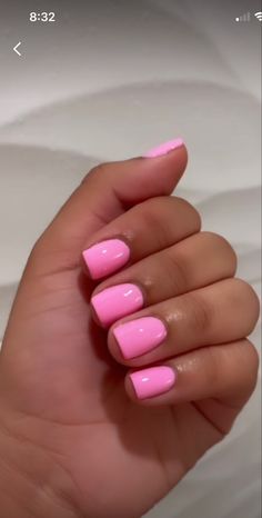 Short Gel Vacation Nails, Short Work Nails Pink, Nail Color Ideas Spring Gel, Pretty Spring Nails Colors, Very Square Nails, Short Square Acrylic Nails Summer 2023, Highlighter Pink Nails, Light Neon Pink Nails, Subtle Summer Nails Short