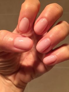 Clean Manicure Natural, Nails Routine, Nails Subtle, Neutral Nail, Natural Hair Bun Styles, Polish Manicure, Subtle Nails, Simple Gel Nails, Classic Nails