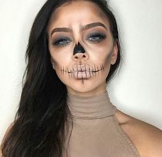 Skeleton makeup Skeleton Queen, Beautiful Halloween Makeup, Creepy Halloween Makeup, Halloween Makeup Diy, Skeleton Makeup, Queen Makeup, Halloween Makeup Easy, Mother Daughter Tattoos, Halloween Time