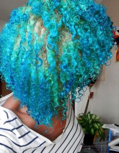 Blue And Blonde Skunk Stripe Hair, Blonde And Green Hair Black Women, Green Hair With Blue Highlights, Blue Green Curly Hair, Blue And Green Natural Hair, Turquoise Natural Hair, Blue To Green Hair, Blue And Green Dyed Hair, Blue And Green Hair Ideas