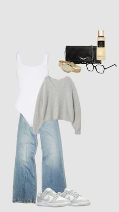 Preppy Chic Outfits, Inspi Outfit, White Shoes Outfit, Monday Outfit, Fit Checks, Campus Outfit, Coach Flats, Easy Morning, Stockholm Style