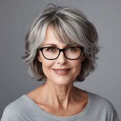 35 Elegant Hairstyles for Women Over 60 with Glasses Glasses Hairstyles, Feathered Layers, 60 Hairstyles, Bake Cakes, Over 60 Hairstyles, Hairstyles With Glasses, Blonde Hairstyles, Medium Hairstyles