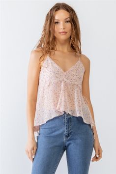 summer top Floral Criss-Cross Flare Cami Trendy Tank Tops, The Flare, Look Chic, Women Dresses, Jeans Dress, Summer Wardrobe, Neck Designs, Stretchy Material, Short Tops