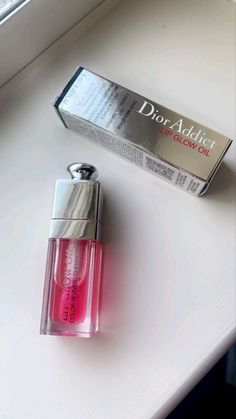 Dior Addict Lip Glow Oil, Lip Glow Oil, Dior Addict Lip Glow, Icons Pink, Glow Oil, Dior Addict Lip, Makeup Mistakes, Gloss Labial, Simple Iphone Wallpaper