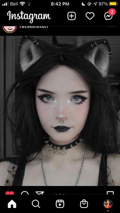 Kawaii Cat Makeup, Goth Princess Makeup, Cat Cosplay Makeup, Whirl Makeup, Gothic Doll Makeup, Basic Goth Makeup, Goth Makeup Everyday, Cat Inspired Makeup, Cat Girl Makeup