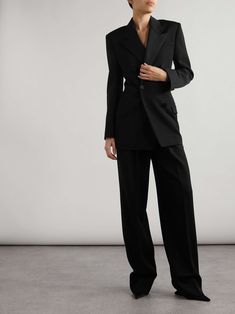 Formal Dress Pants, Boss Style, Quiet Elegance, Dress Fancy, All Black Fashion, Flat Dress Shoes, Elegant Outfits, Floral Dresses Short, Wide Leg Dress Pants