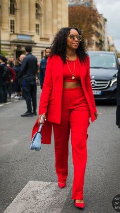 Shiona Turini, Cute Valentines Day Outfits, Ladies Suits, Red Outfits, Flattering Outfits, Fashion Pics, Woman Suit Fashion, Minimalist Dresses, 2018 Fashion