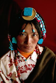 Tibet | Steve McCurry Tibetan Woman, Steve Mc, Afghan Girl, Steve Mccurry, Lhasa, We Are The World, Minsk