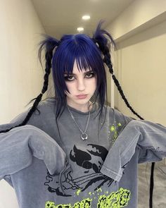 Punk Hair For Women, Emo Hair Updo Hairstyles, Anime Hair Styles Reference, Punk Goth Hairstyle, Punk Hairstyles Long Hair, Long Hair Punk Styles, Goth Hair Styling, Metalhead Hairstyles Women