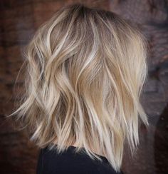 Medium Length Bobs, Blonde Bob Haircut, Medium Length Layers, Blonde Lob, Messy Bob Hairstyles, Makeup Tip, Medium Layered Haircuts, Hair Adviser, Medium Layered Hair