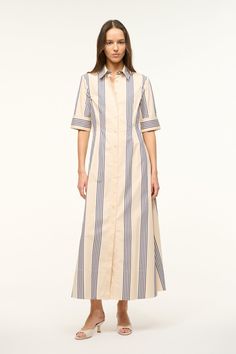 A dynamic take on the button up. The Maxi Joan Dress from Staud is the perfect business lunch staple. Keds Champion, Maxi Shirts, Maxi Shirt Dress, Striped Maxi, Elbow Length Sleeve, Shirtdress, Sweater And Shorts, Well Dressed, Denim Shop