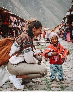 Beautiful people from Cusco ❤️ Peru Vacation, Travel Points, Outdoorsy Style, Around The World In 80 Days, America Travel, Bolivia, Good Old