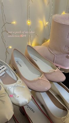 Marinette Room, Fashion Outfits Aesthetic, Burberry Skirt, Kawaii Shoes, Coquette Style, Stunning Shoes, Girly Shoes, Aesthetic Shoes