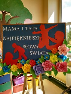 there is a sign that says mama i tata najjekniejse slowa swiata