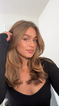 Emily Billings Hair, Light Brown Hair Makeup, Super Light Brown Hair, Brunette Hair With Layers, Light Brown Hair On Brown Skin, Light Brow Hair, Brown Hair Light Skin, Kosas Foundation, Very Light Brown Hair