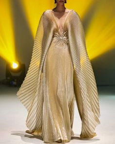 Dune Dresses Aesthetic, Dune Inspired Dress, Egyptian Queen Aesthetic, Dune Outfit Inspiration, Dune Outfit Aesthetic, Egyptian Dress Goddesses, Desert Dresses, Egyptian Gown, Modern Egyptian Fashion