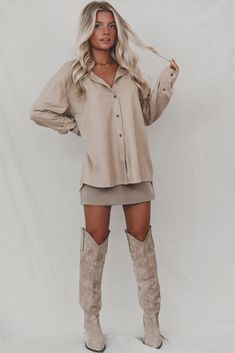 Bringing in the style to the Fall girls picnic this season!! This button down is an easy wear and sure to be a Fall staple. Lightweight tan suede button down top Material is Polyester Hang to dry Model is 5’4 wearing a small SHOP THE LOOK X Small Small Medium Large Length 31" 32" 33" 34" Bust 22" 23" 24" 25" Girls Picnic, Wedding Guest Romper, Party Bottoms, Shop The Look, Romper Dress, Tan Suede, Maxi Dress Party, Western Dresses