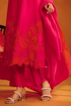 Hot pink straight kurta with floral applique patch work on the hem and sleeves. Paired with a trouser and dupatta. - Aza Fashions Applique Kurta, Trouser Pattern, Pink Kurta, Straight Kurta, Patch Work, Flower Applique, Appliqué Patch, Floral Applique, Set For Women