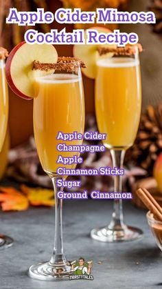 This is a simple and delicious drink you can make for any special occasion. It combines the crisp taste of apple cider with the sparkle of champagne. Fall Brunch Drinks, Apple Cider Drinks Alcohol, Cider Alcohol Drinks, Dessert Drinks Alcohol, Thanksgiving Cider, Thanksgiving Apple Cider, Mimosa Cocktail Recipes, Cider Alcohol, Cider Mimosa