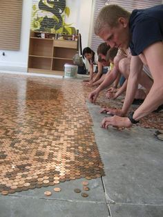 Clever Idea- Copper Flooring $1.44/square foot. Good way to recycle pennies Penny Flooring, Penny Floor, Remodel Basement, Cheap Flooring, Copper Tiles, Cozy Basement, Real Estat, Deco Originale, Cave Decor