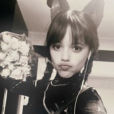 #profile #pfp #coloring #aesthetic #colouring #halloween Jenna Ortega Coquette, Jenna Ortega Dark Aesthetic, Jenna Ortega Pfp, Halloween Pfp Aesthetic, Jenna Ortega Halloween, Aesthetic Halloween Pfp, Shameless Characters, Editing Tutorials